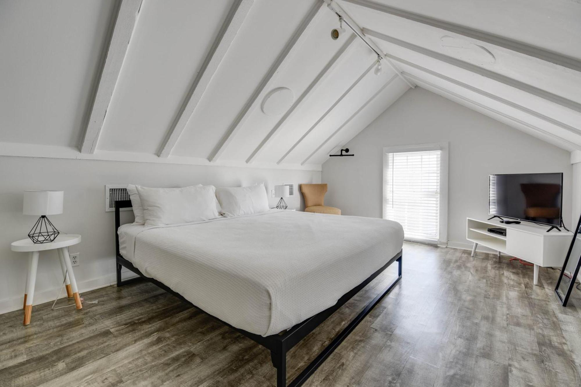 The Collins On Duval Apartment Кей Уест Екстериор снимка
